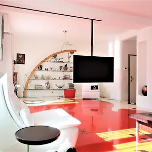 https://miro-holiday-attic.emilia-romagnahotels.net